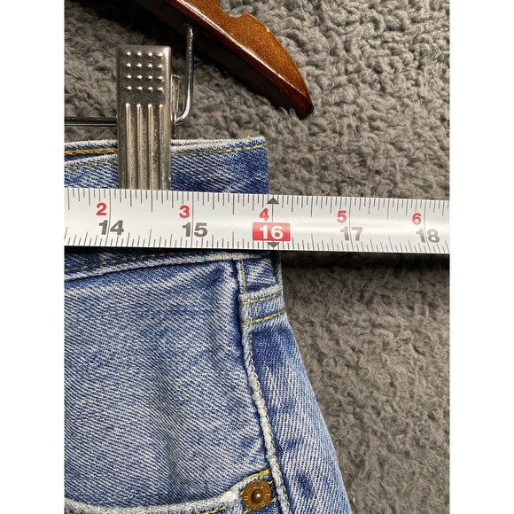 Vintage Y2K Levi's 501 Button Fly Denim Jeans (measured 32x34) Light Wash - Picture 7 of 16